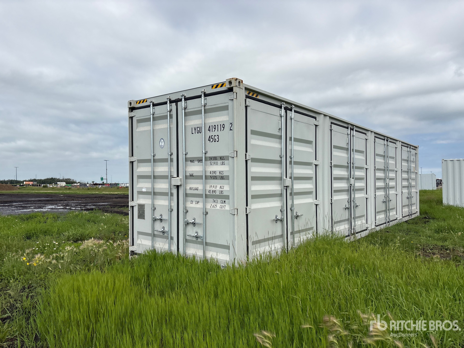 2026 40 ft High Cube Multi-Door Storage Container
