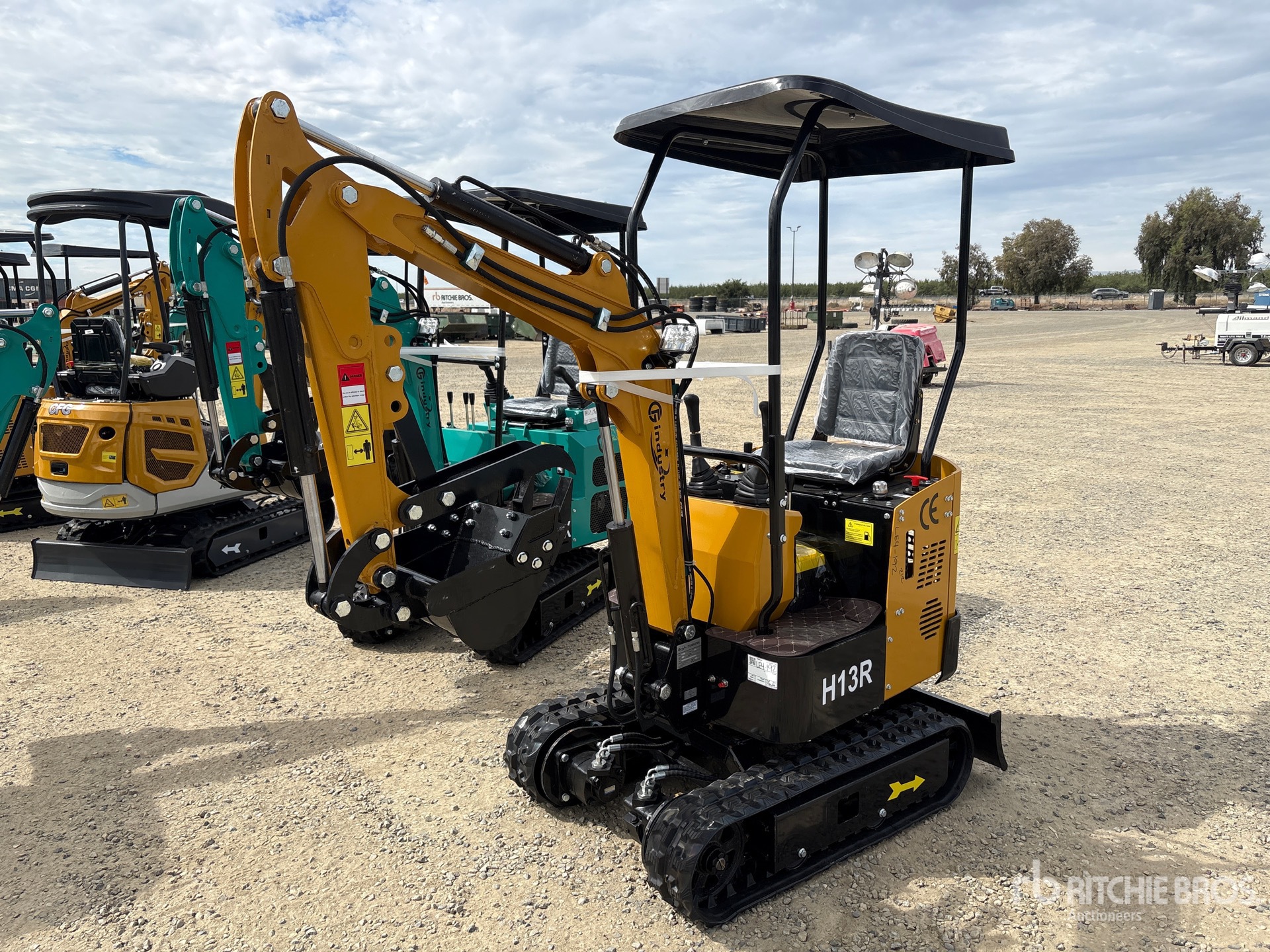 2026 CFG H13R Mini Excavator (Unused)