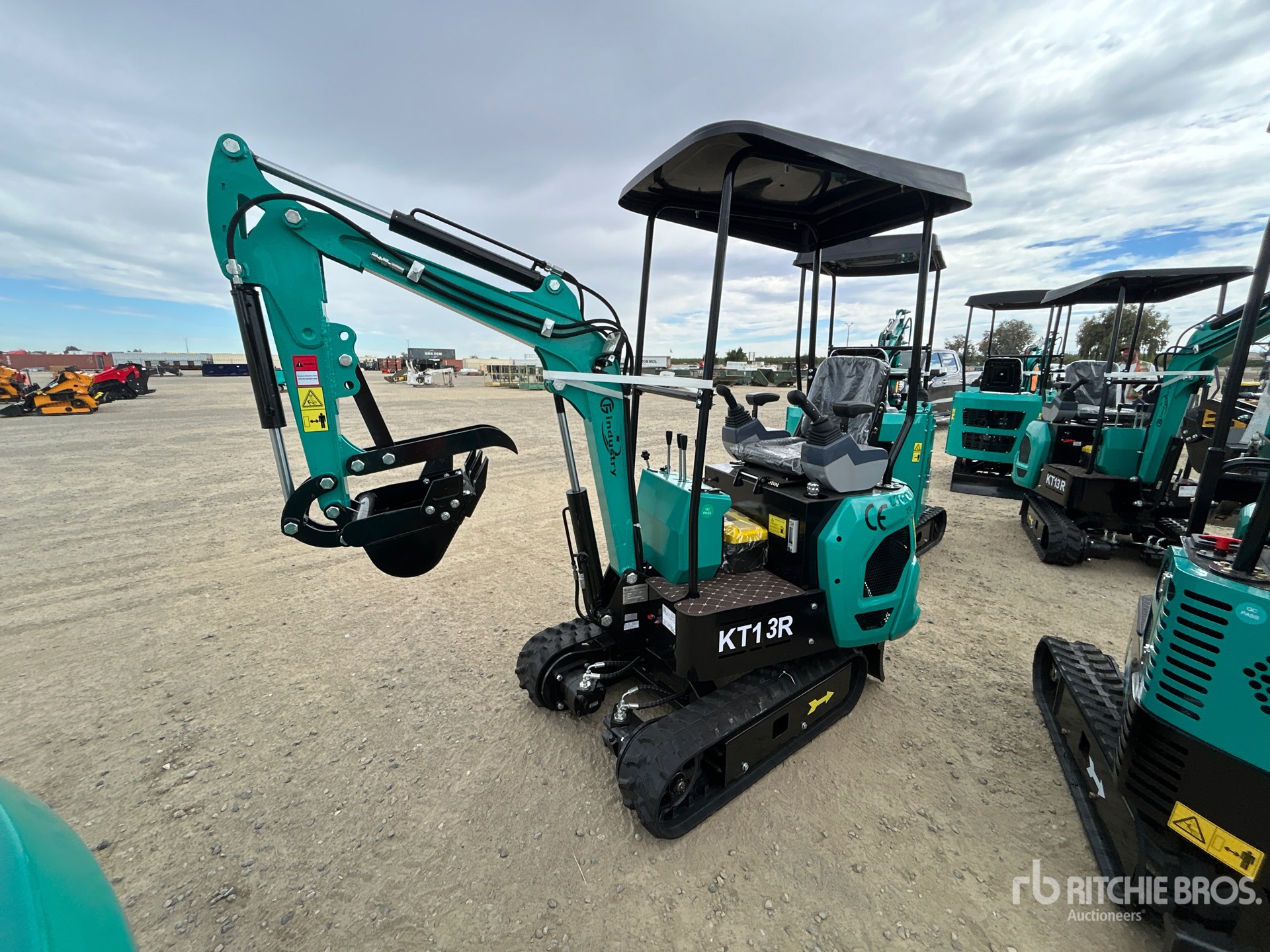 2026 CFG KT13R Mini Excavator (Unused)