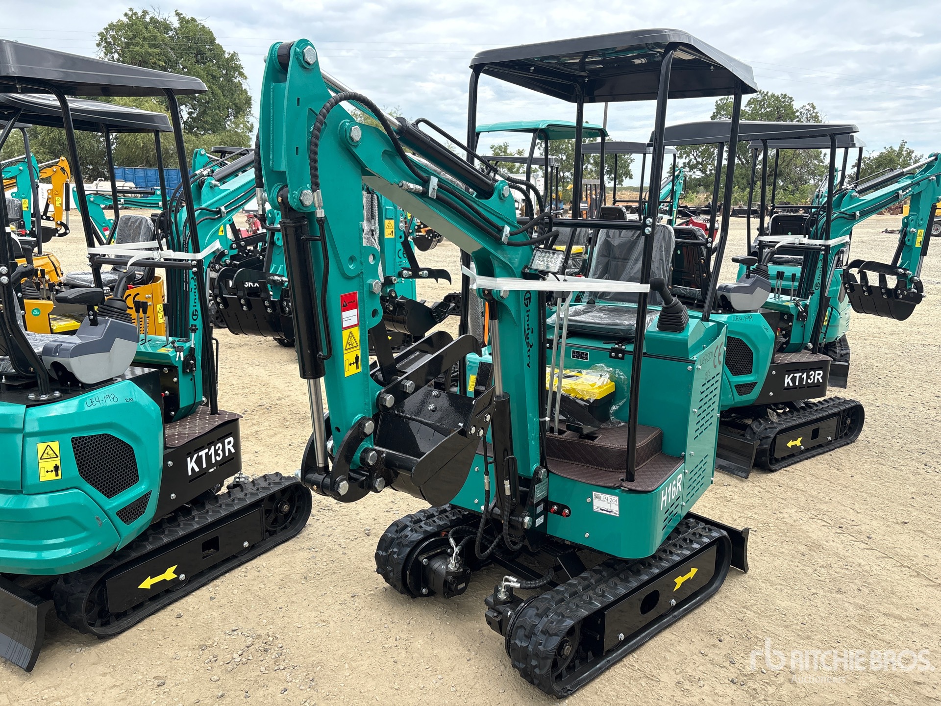 2026 CFG H16R Mini Excavator (Unused)