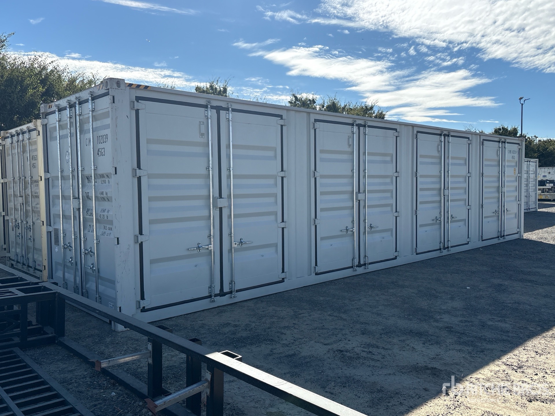 2026 40 ft High Cube Multi-Door Storage Container