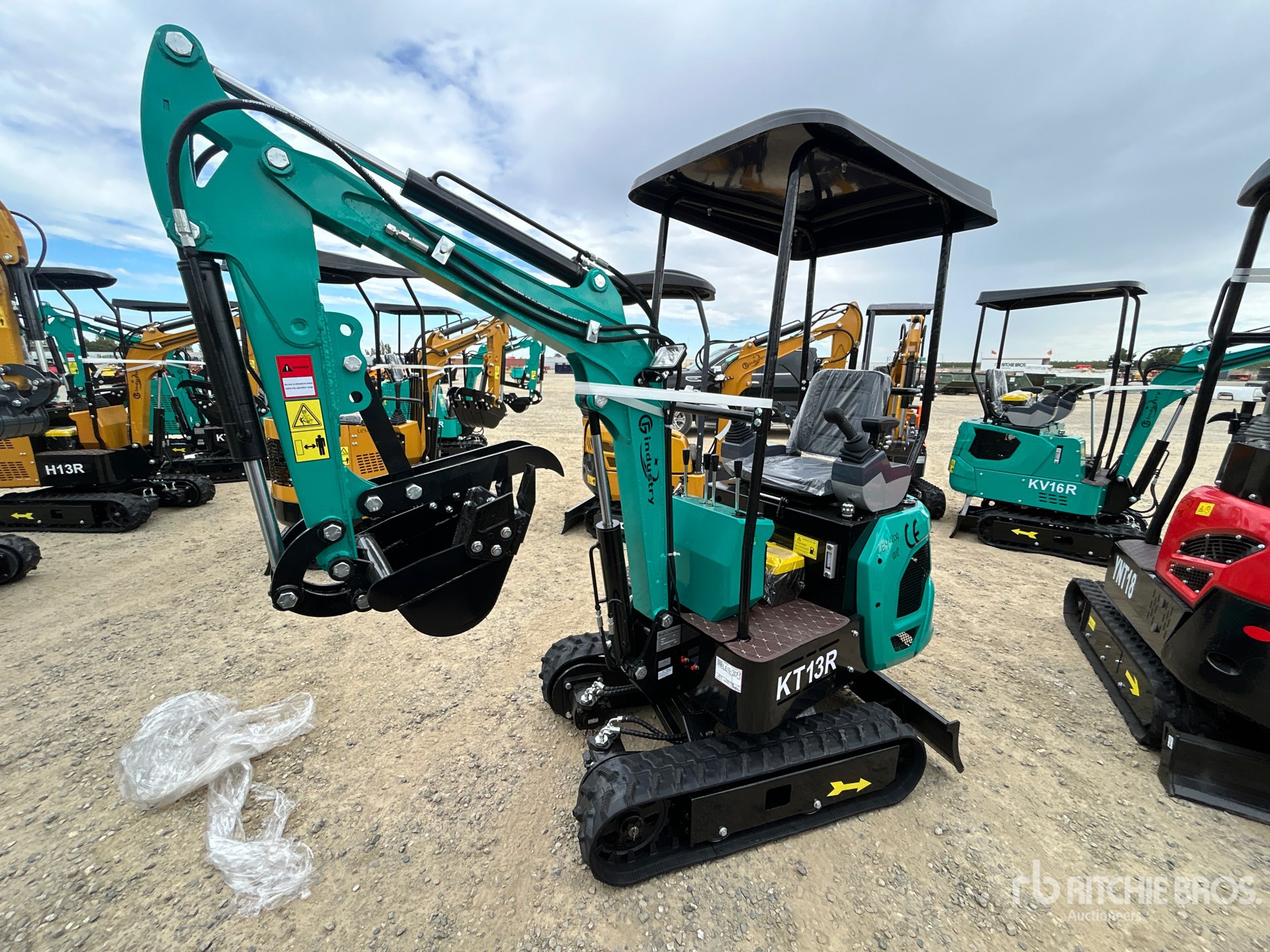2026 CFG KT13R Mini Excavator (Unused)