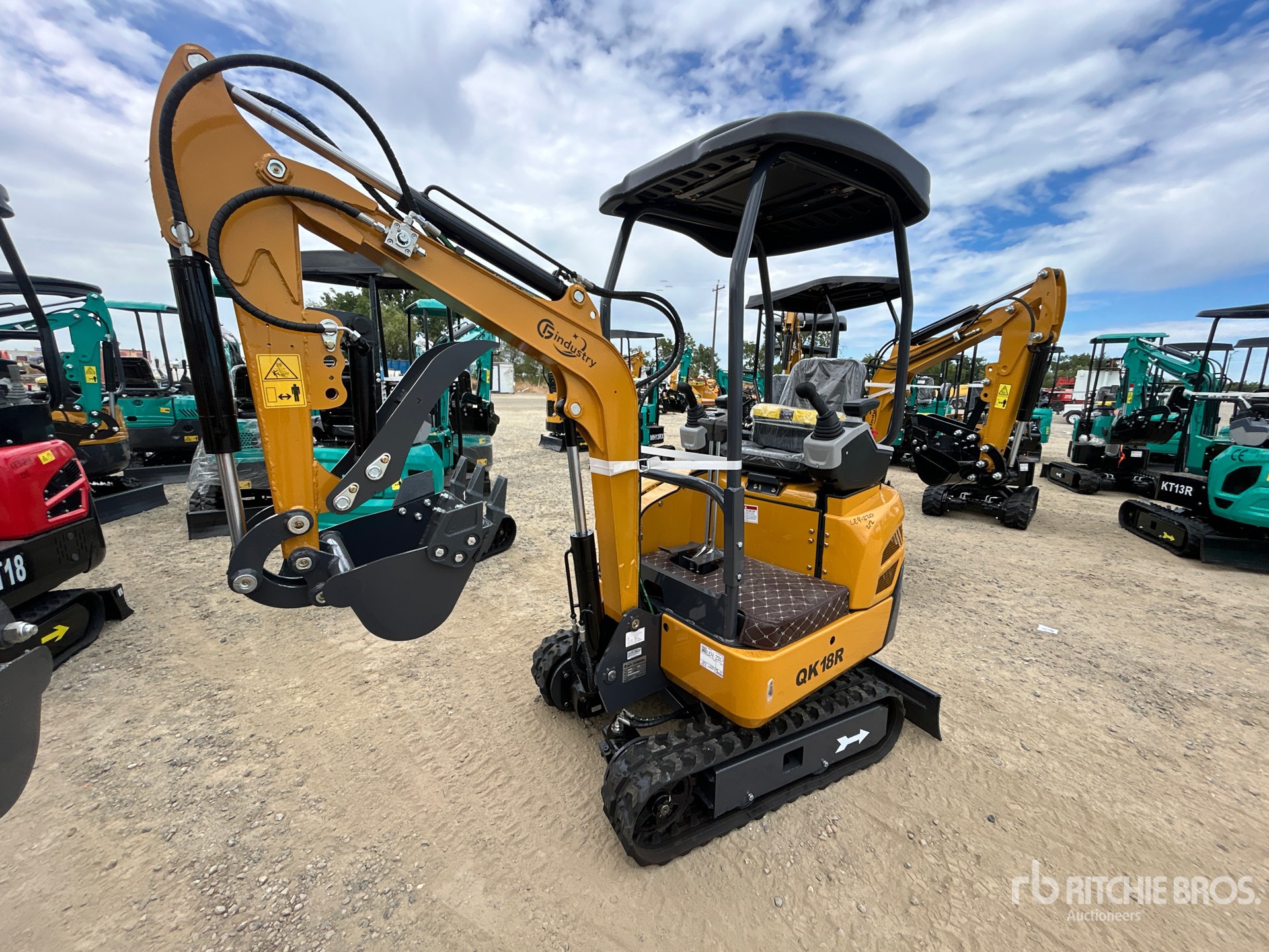 2026 CFG QK18R Mini Excavator (Unused)