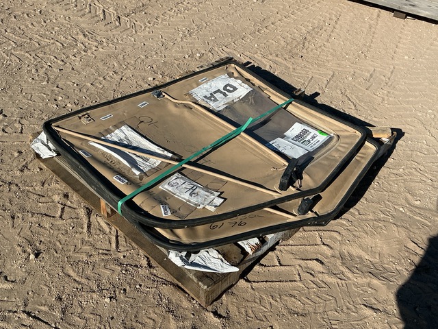(2) HMMWV Humvee Doors (2) HMMWV Humvee Doors