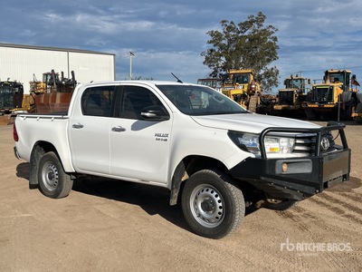 2019 Toyota Hilux 4x4 Dual Cab Pickup