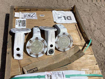 (4) 10919236 Front Radiator Mounts