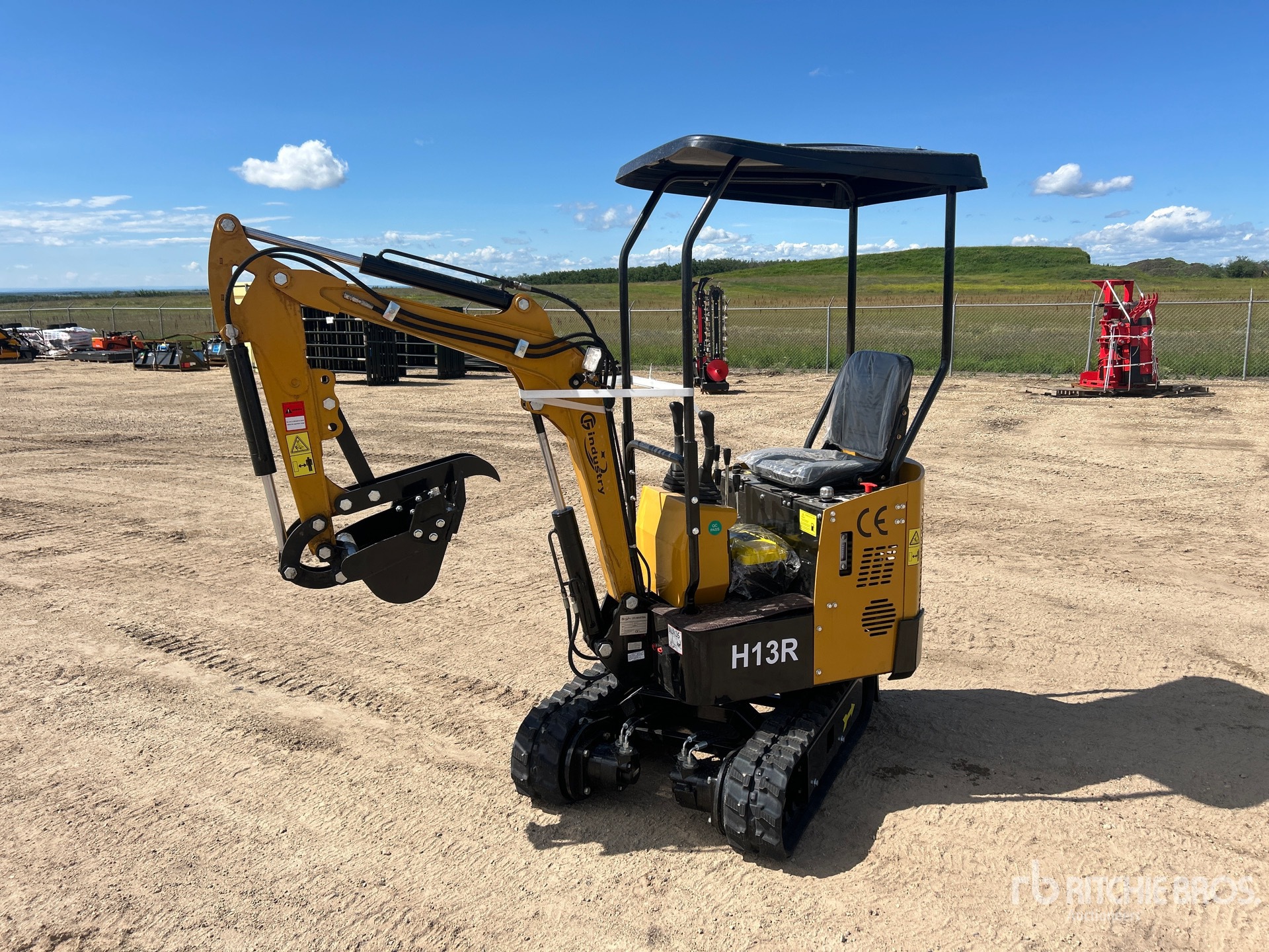 2026 CFG H13R Mini Excavator (Unused)