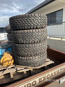 Car Tyres Varios