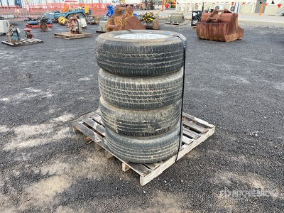 Quantity of Bridgestone 255/70R16 Neumáticos