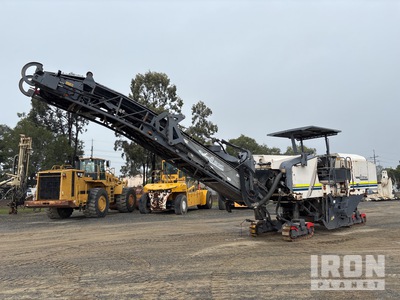 2014 Wirtgen W200 Tracked آلات كشط الرصيف