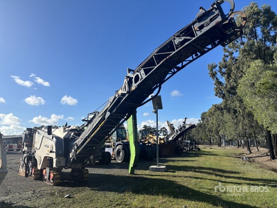 2014 Wirtgen W100 Autograde/Appareil de reprise