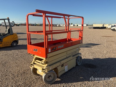 JLG Scissor Lift (Inoperable)