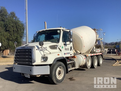 2019 Freightliner 114SD 8x4 Mixer Truck