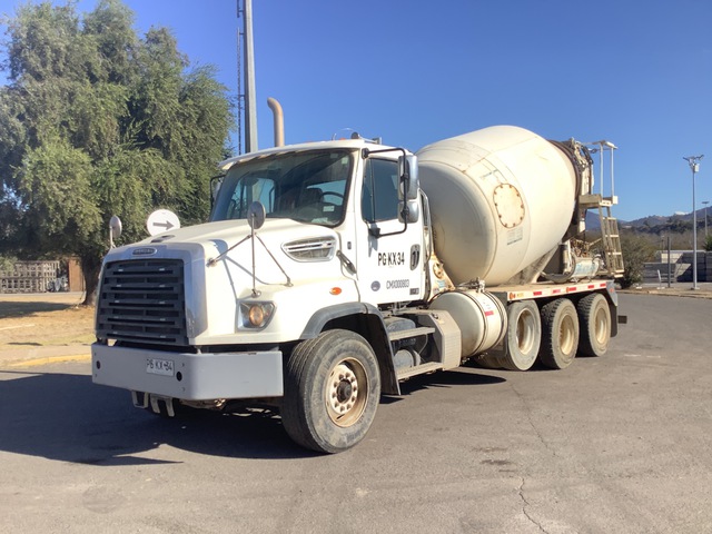 2019 Freightliner 114SD 8x4 Mixer Truck