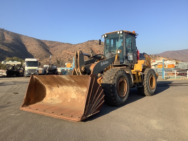 2015 John Deere 644K Wheel Loader 2015 John Deere 644K Wheel Loader
