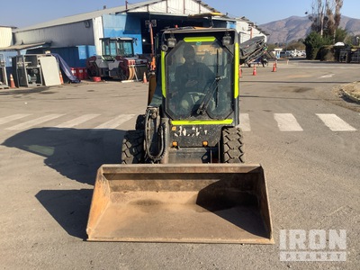 2021 JCB 205 Skid Steer Loader
