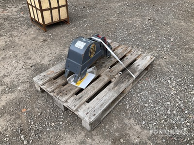 Strickland 200 mm Excavator Hitch and Bucket Varios, accesorio para excavadora - Fits Takeuchi TB210 (Unused)