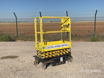 2020 Boss X3X Electric Elevador de tijera (Inoperable)