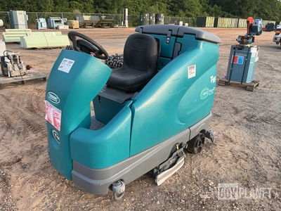 Tennnant T16 Floor Scrubber