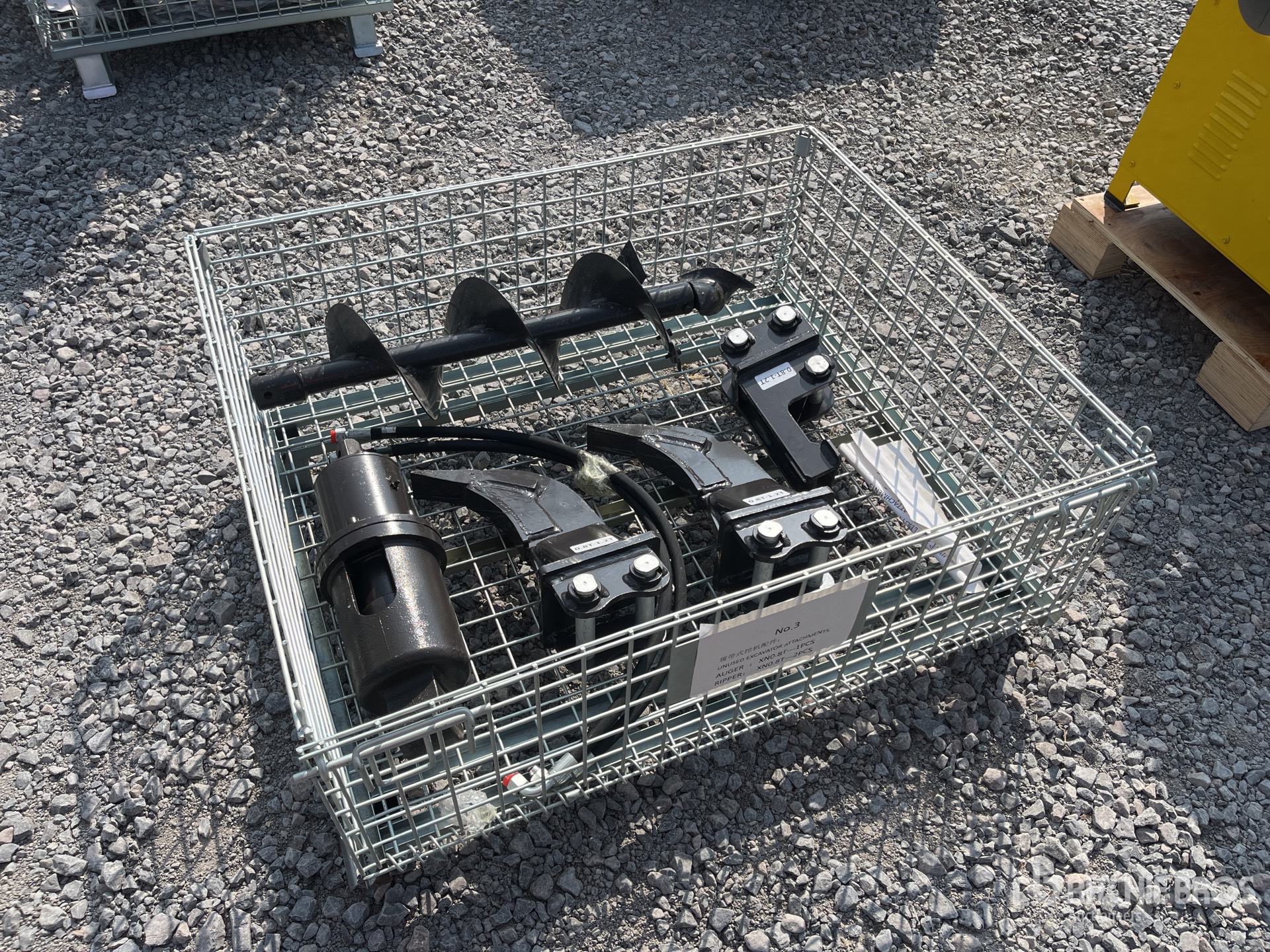 Quantity of 2026 UNI REA800, RP08 Lote de Aditamentos para Miniexcavadora (Sin Usar) / Mini Excavator Attachments - Fits 0.8 - 1.2 ton Excavators (Unused)