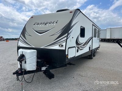 2018 Keystone Passport 2890RL 33 ft T/A Rimorchio da viaggio