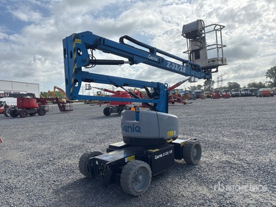 2015 Genie Z-33/18 2WD Electric Articulating Boom Lift