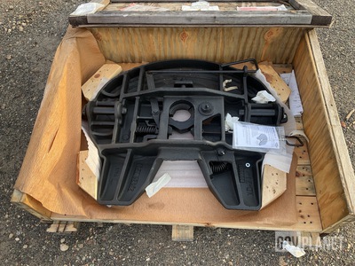 Holland XM-04843 Fifth Wheel Top Plate
