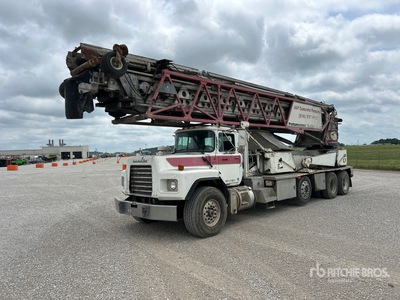 2004 Putzmeister Telebelt TB105 105 ft on 2005 Mack RB688S 8x4 Concrete Conveyor Truck