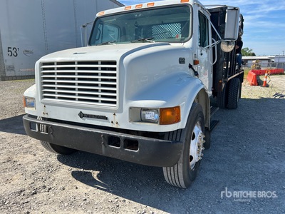 1999 International 4700 Vacuum Tanker Truck