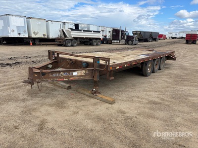 2015 Load Trailer 24 ft Tri/A Equipment Trailer