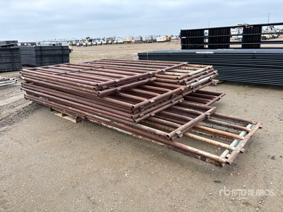 Quantity of (28) Livestock Panel