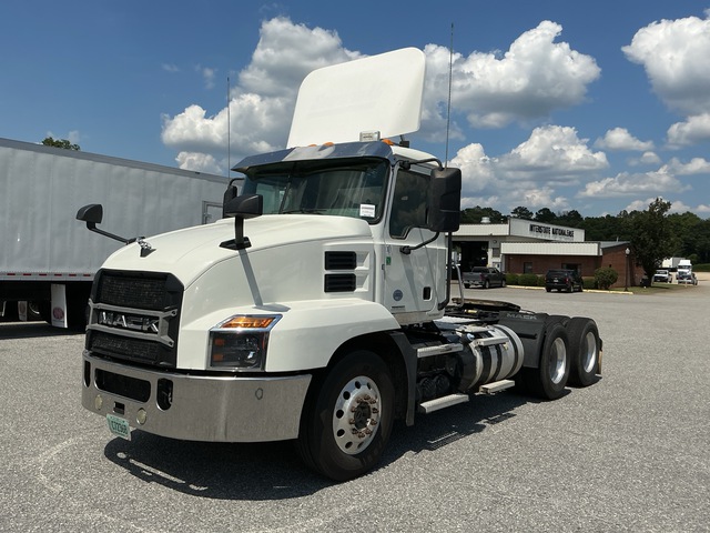 2019 Mack Anthem AN64T 6x4 T/A Day Cab Truck Tractor