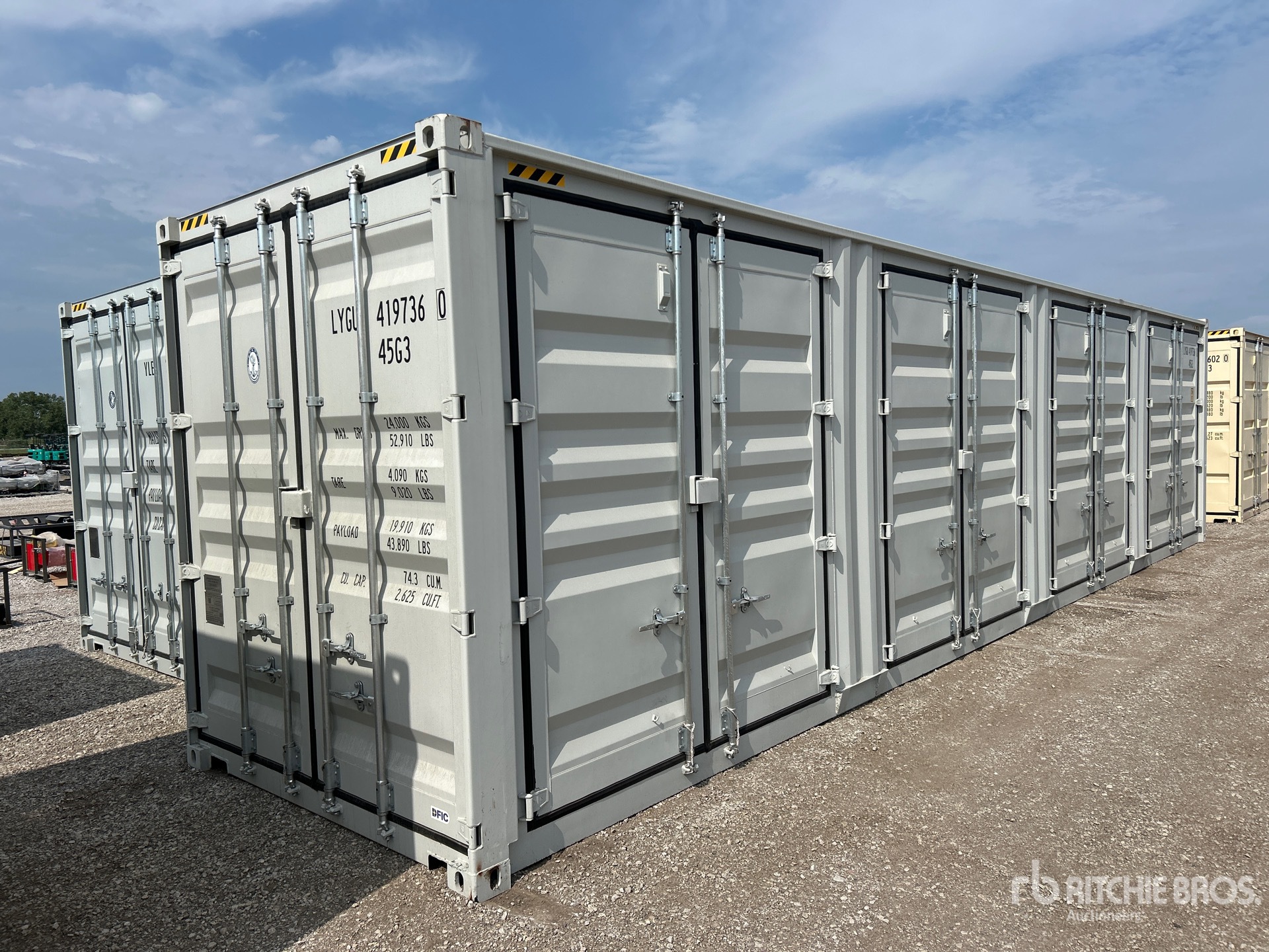 2026 40 ft High Cube Multi-Door Storage Container