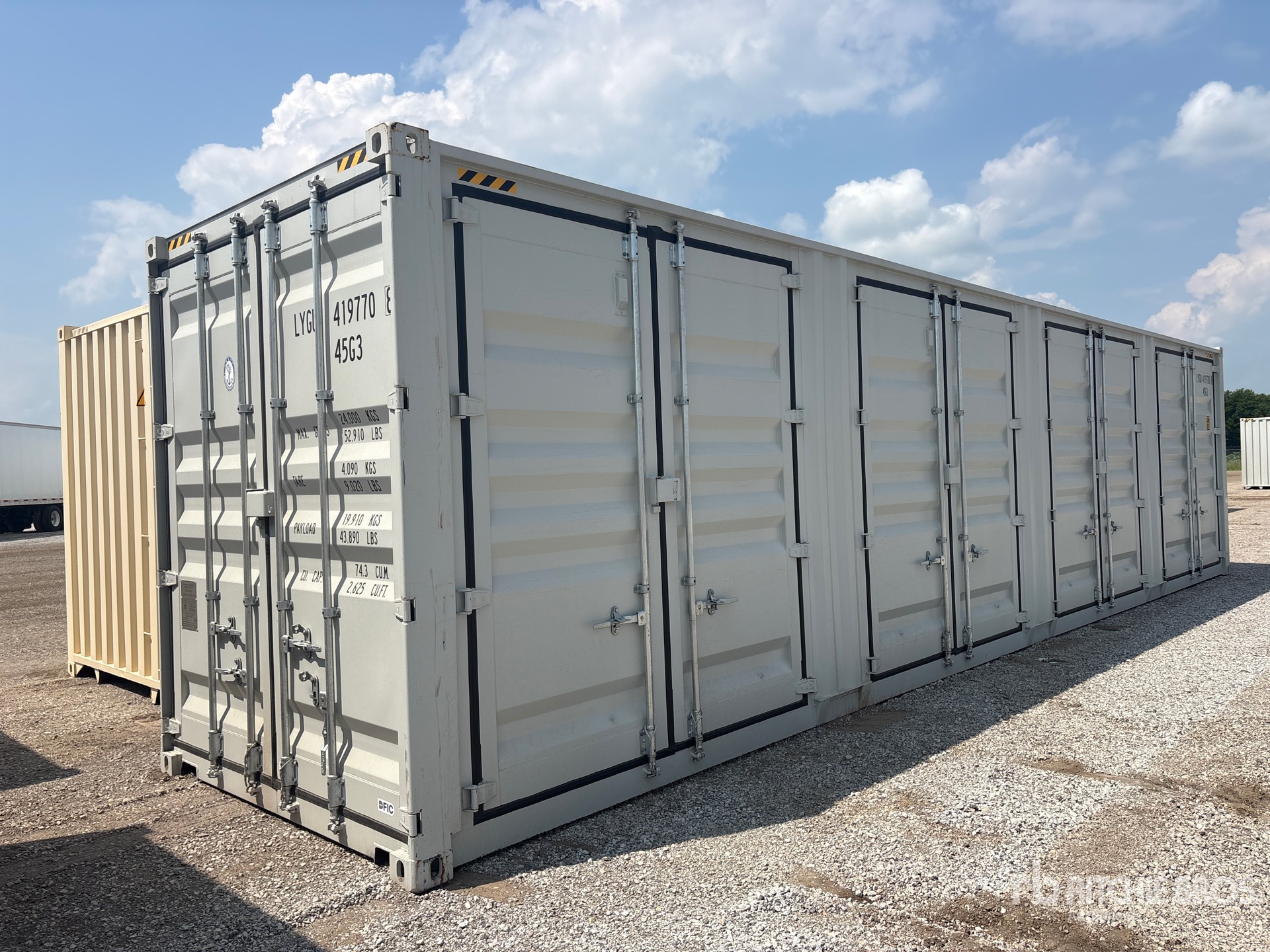 2026 40 ft High Cube Multi-Door Storage Container