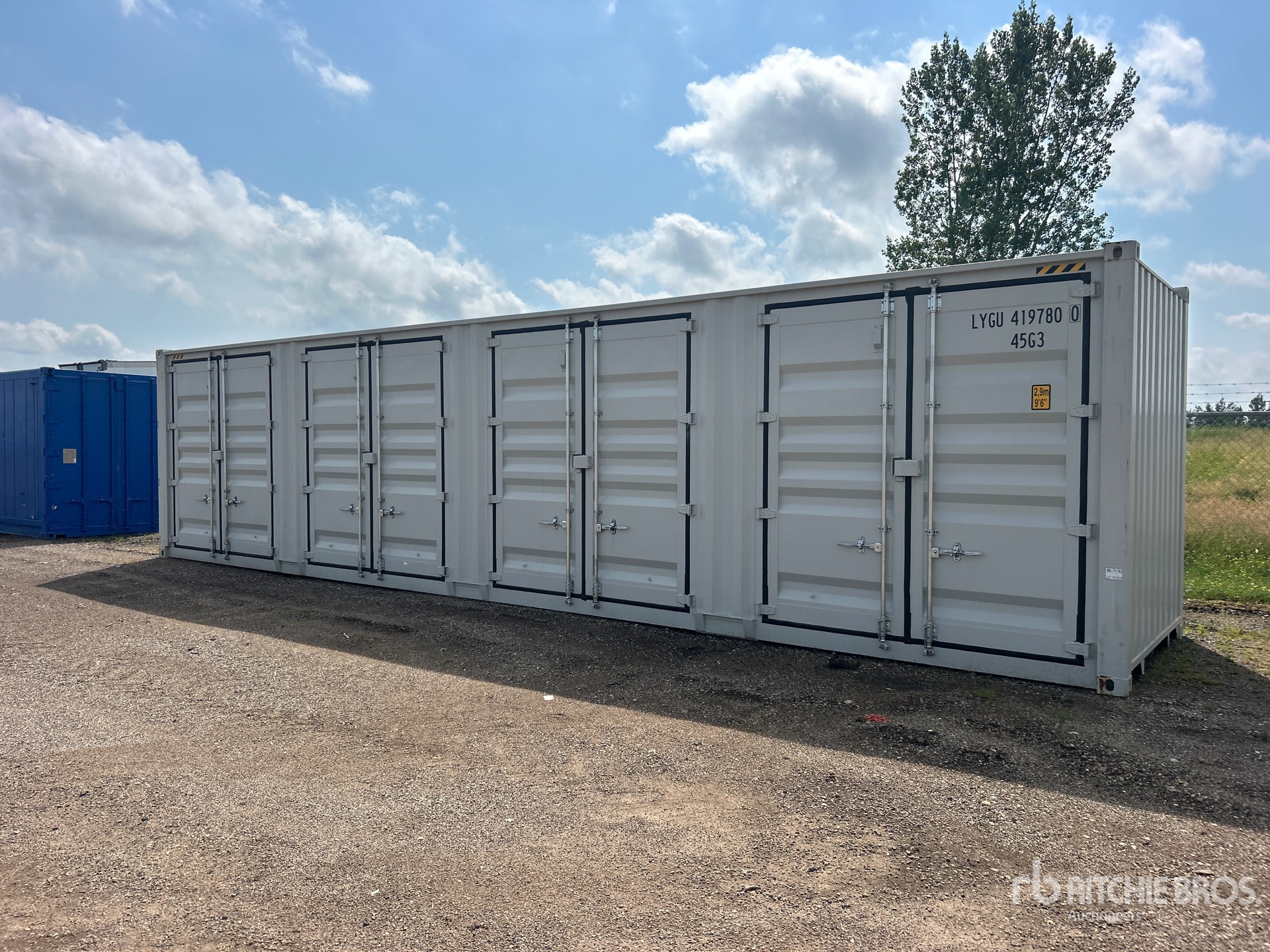 2026 40 ft High Cube Multi-Door Storage Container