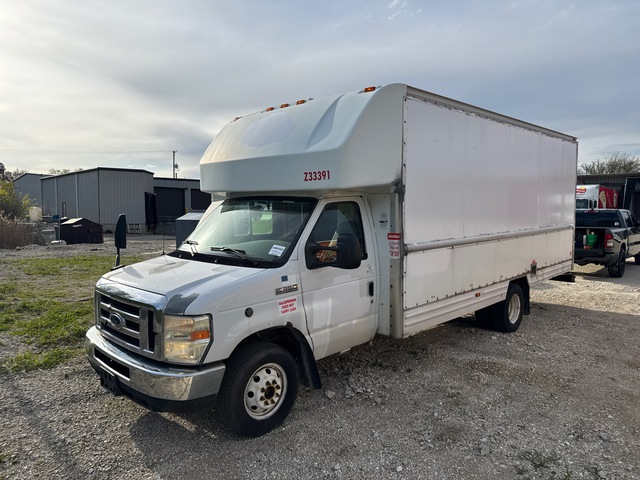 2008 Ford E-350 4x2 Van Truck 2008 Ford E-350 4x2 Van Truck