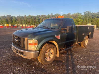 2008 Ford F-350 4x2 Autocarro di servizio