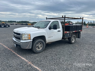 2008 Chevrolet Silverado 2500HD 4x2 Flatbed Truck