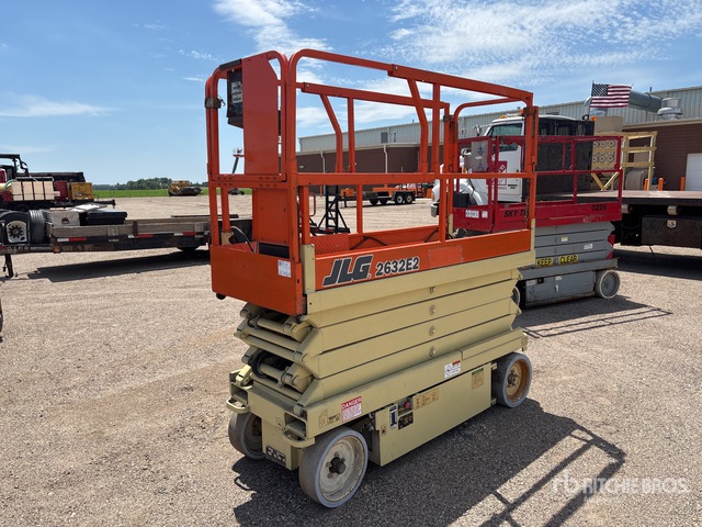2002 JLG 2632ES Electric Scissor Lift