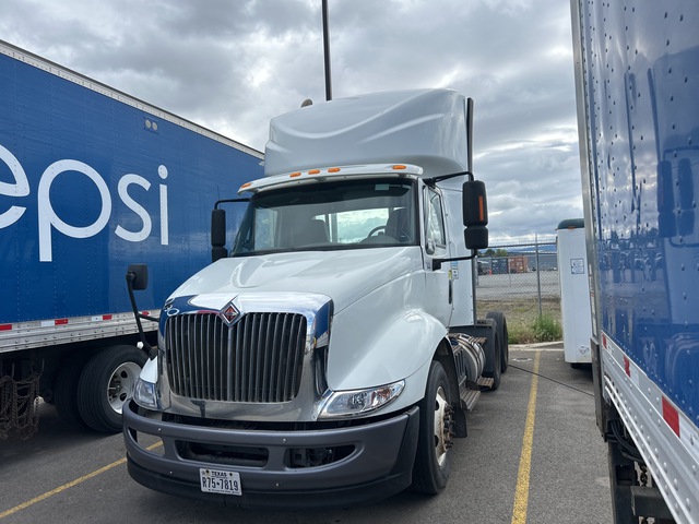 2015 International 8600 6x4 T/A Day Cab Truck Tractor (Inoperable)
