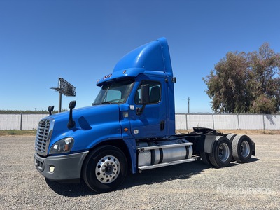 2020 Freightliner Cascadia 125 6x4 T/A Day Cab Truck Tractor