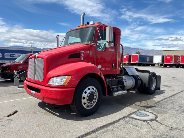 2012 Kenworth T370 4x2 S/A Day Cab Truck Tractor 2012 Kenworth T370 4x2 S/A Day Cab Truck Tractor
