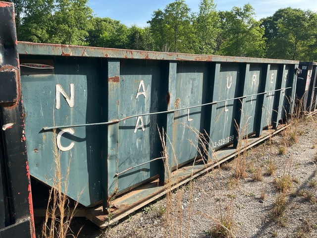Baker 22 ft 30 cyd Roll-Off Container