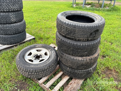 Quantity of (5) Tyres