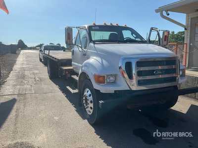 2015 Ford F-750 XL 4x2 Nutzkraftwagen