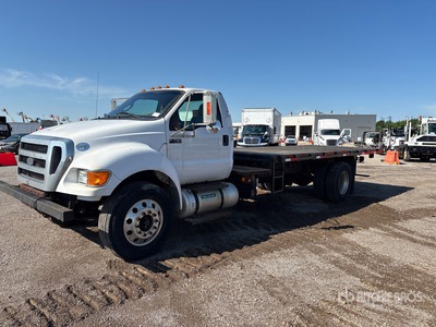 2015 Ford F-750 XL 4x2 Pritsche-Lkw