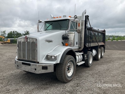 2011 Kenworth T800 Tri/A Camión dumper