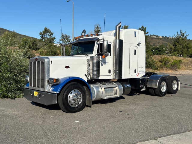 2015 Peterbilt 389 6x4 T/A Sleeper Truck Tractor