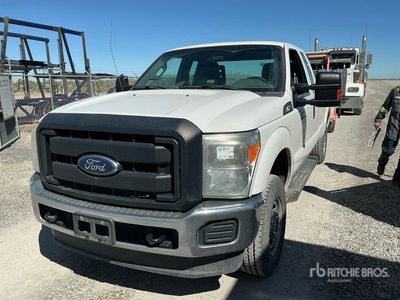 2013 Ford F-250 4x4 Extended Cab Pickup