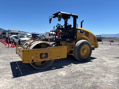 2017 Cat CCS9 Smooth Drum Compactor